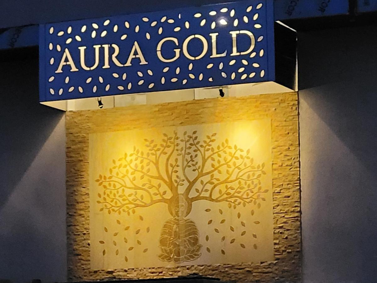 Aura Gold Resort Удайпур Экстерьер фото